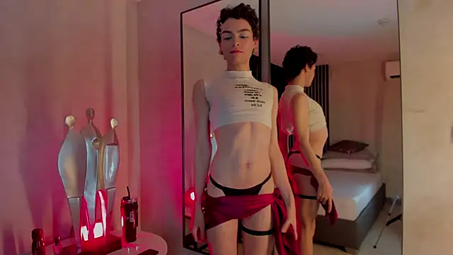 Snapshot of Val_Guerra chatting on November 2025 04:11:01 AM Val Guerra online show from November 2025 04:11:01 AM