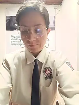 Snapshot of Valentina--1 chatting on June 2026 10:02:02 AM Valentina--1 online show from June 2026 10:02:02 AM