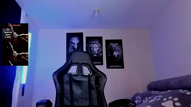 AUSTINN TORRES online show from February 2026 01:59:02 AM