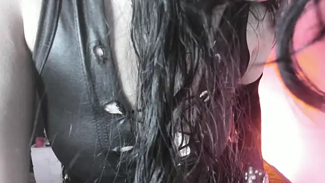 Yueeclipsa online show from November 2025 04:44:02 AM