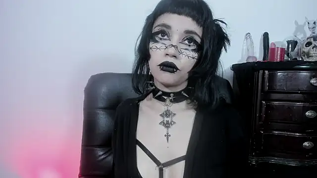 Yueeclipsa online show from December 2025 04:51:02 AM