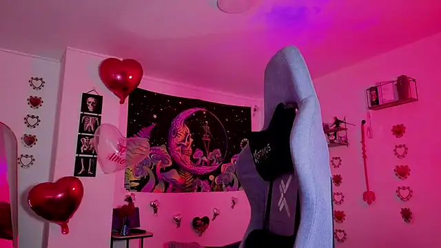 Snapshot of AshGraven chatting on February 2026 03:02:01 AM AshGraven online show from February 2026 03:02:01 AM