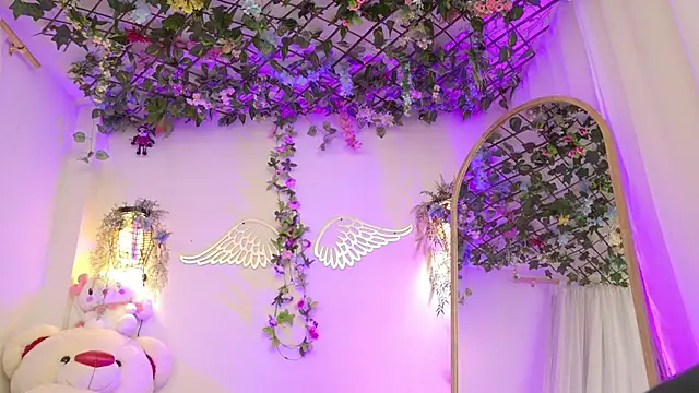 ISA NIXON online show from March 2026 11:21:02 PM