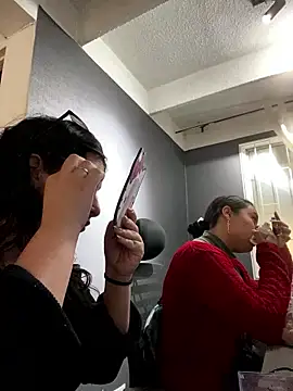 Kloe Novoa online show from January 2026 01:27:01 PM