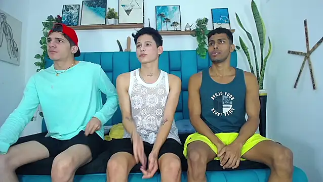 Hot Boys Latinos X online show from November 2025 05:22:01 PM