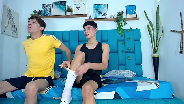 Hot Boys Latinos X online show from November 2025 10:09:02 PM