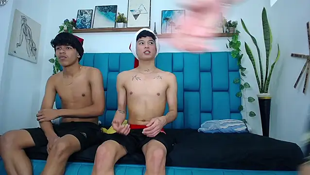 Hot Boys Latinos X online show from December 2025 11:35:02 PM