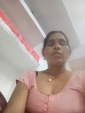 Snapshot of Indiangueen chatting on November 2025 06:42:02 PM Indiangueen online show from November 2025 06:42:02 PM