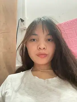 Snapshot of Tina_x chatting on December 2025 03:21:01 PM Tina x online show from December 2025 03:21:01 PM