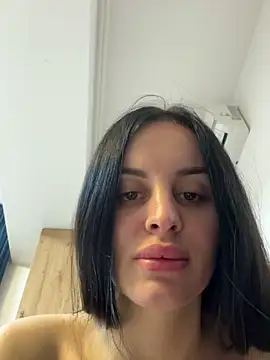 Snapshot of Alexiaaa121 chatting on December 2025 02:10:02 PM Alexiaaa121 online show from December 2025 02:10:02 PM