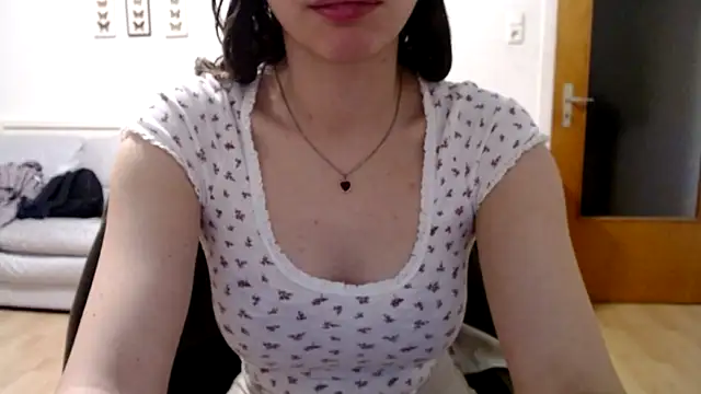 bellefleurrr online show from November 2025 09:47:01 PM