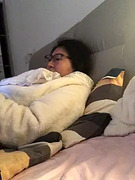 jingxiulove online show from October 2025 04:16:02 AM