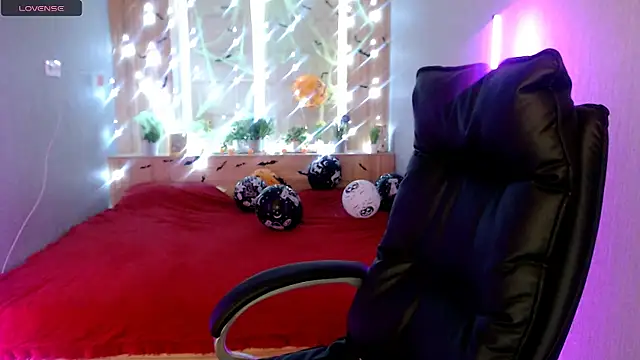 Sweet-n-Strong online show from November 2025 07:51:02 AM