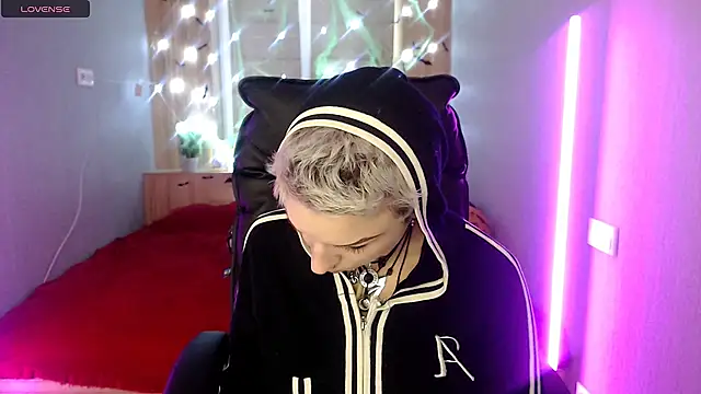 Sweet-n-Strong online show from November 2025 12:38:01 PM