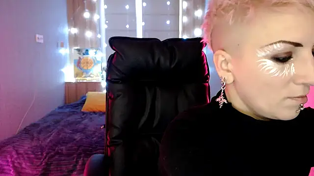 Sweet-n-Strong online show from December 2025 07:24:01 AM