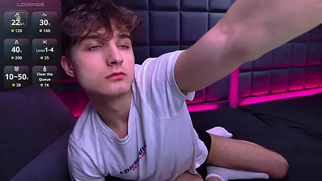 Richard steele hot online show from February 2026 02:13:02 PM