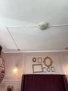 kittykelly online show from November 2025 09:10:01 AM