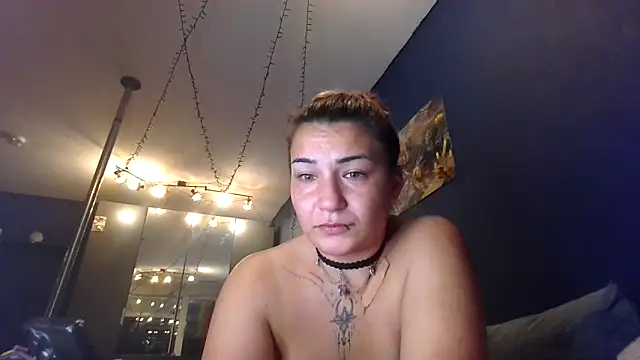 Hausverbot3 online show from May 2026 01:13:01 AM