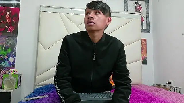 Snapshot of ALEXANDRO_BOVER chatting on December 2025 09:09:02 PM ALEXANDRO BOVER online show from December 2025 09:09:02 PM