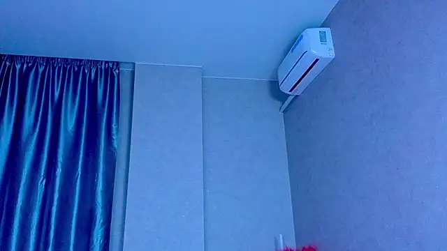 KittieHeart online show from November 2025 07:38:01 PM