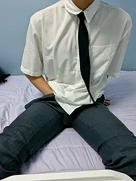 yuta 00 online show from May 2026 03:32:01 PM