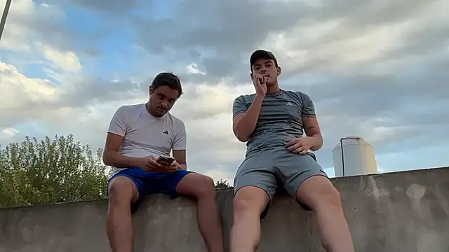 Snapshot of dylan-jacob12 chatting on February 2026 10:15:01 PM dylan-jacob12 online show from February 2026 10:15:01 PM