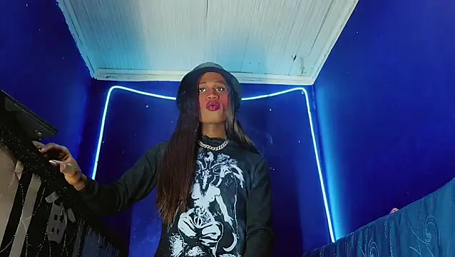 Kloe cardashan online show from November 2025 02:35:01 AM