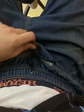 Unique-Man online show from November 2025 10:10:02 AM