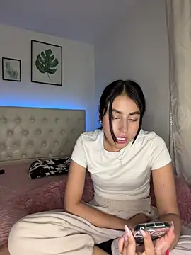 BIJOU SECRET online show from May 2026 04:40:01 AM