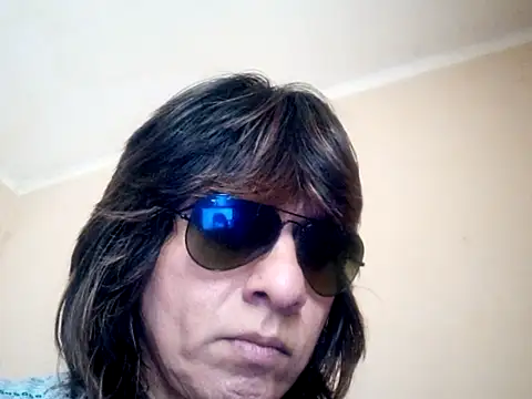 Robbie 78 online show from March 2026 06:12:02 PM