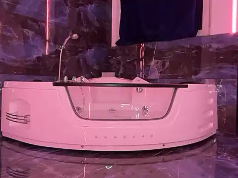 BrunoTwinkXXL online show from February 2026 08:27:01 PM