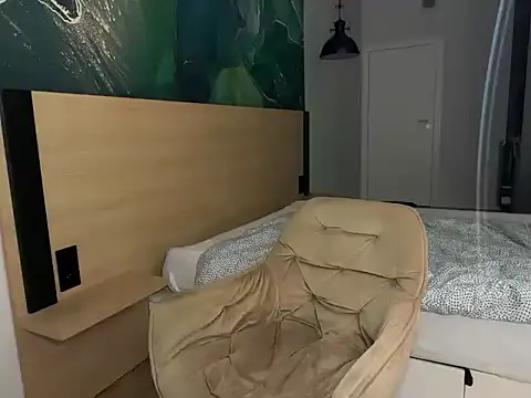 BrunoTwinkXXL online show from March 2026 04:20:01 PM