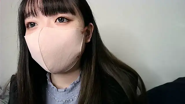 yua chan00 online show from December 2025 01:16:02 PM