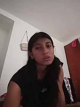 Snapshot of YeseniaRodriguez3 chatting on November 2025 03:55:02 PM YeseniaRodriguez3 online show from November 2025 03:55:02 PM