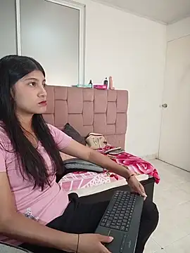 YeseniaRodriguez3 online show from May 2026 11:49:02 AM