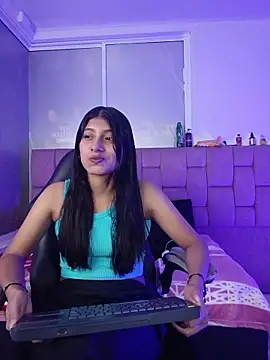 YeseniaRodriguez3 online show from May 2026 12:46:01 PM