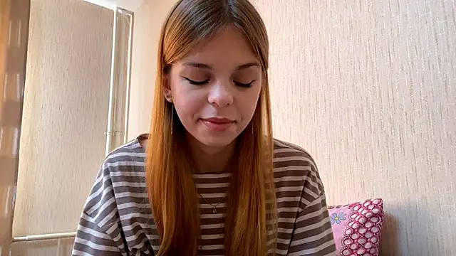 Snapshot of WeiFinken chatting on October 2025 10:21:02 AM WeiFinken online show from October 2025 10:21:02 AM