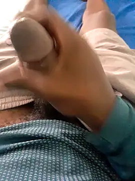 younggblackkCOCK19 online show from May 2026 12:32:02 PM