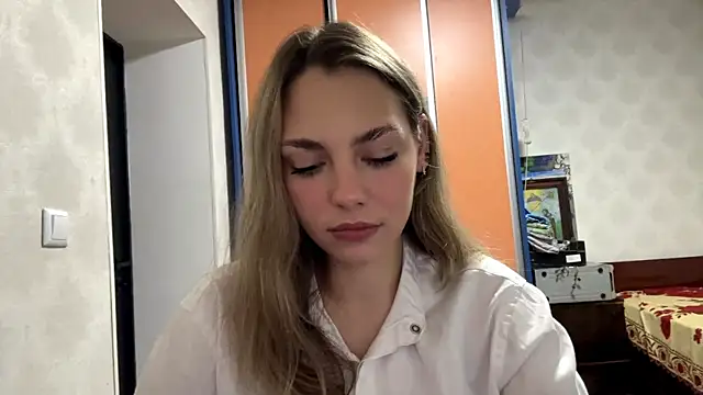 Snapshot of IlanaLafferty chatting on November 2025 06:41:01 PM IlanaLafferty online show from November 2025 06:41:01 PM