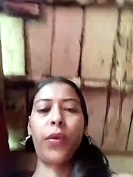 Snapshot of Tinaa18Love chatting on December 2025 03:29:01 PM Tinaa18Love online show from December 2025 03:29:01 PM