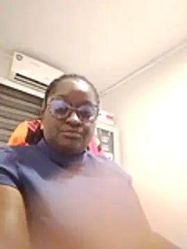 Snapshot of SweetestDIP chatting on November 2025 02:39:02 PM SweetestDIP online show from November 2025 02:39:02 PM