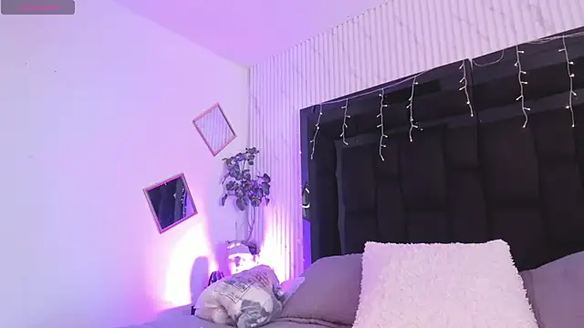 JanneBlossom  online show from March 2026 09:30:02 PM