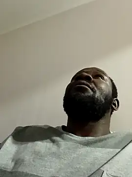 Snapshot of shoodly99 chatting on November 2025 02:35:02 AM shoodly99 online show from November 2025 02:35:02 AM