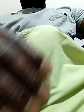 Snapshot of shoodly99 chatting on December 2025 02:50:02 AM shoodly99 online show from December 2025 02:50:02 AM