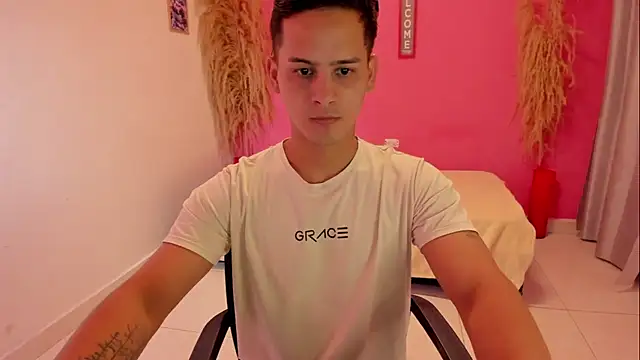 Snapshot of elmasmas01 chatting on November 2025 09:11:01 PM elmasmas01 online show from November 2025 09:11:01 PM