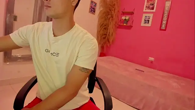 Snapshot of elmasmas01 chatting on November 2025 11:49:02 PM elmasmas01 online show from November 2025 11:49:02 PM