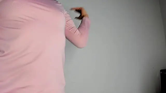 Snapshot of Keniia_rizz chatting on November 2025 11:04:02 PM Keniia rizz online show from November 2025 11:04:02 PM