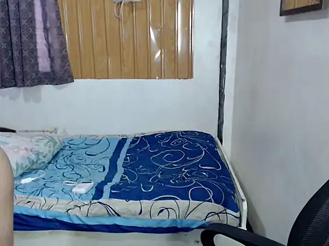 Snapshot of prettysam9 chatting on April 2026 12:26:02 AM prettysam9 online show from April 2026 12:26:02 AM