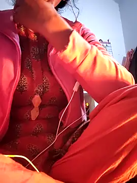 Snapshot of Hot-Rubyy chatting on February 2026 05:53:01 PM Hot-Rubyy online show from February 2026 05:53:01 PM