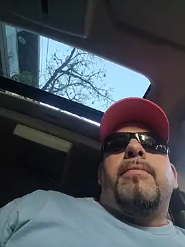 Tincho1051 online show from April 2026 07:59:01 PM